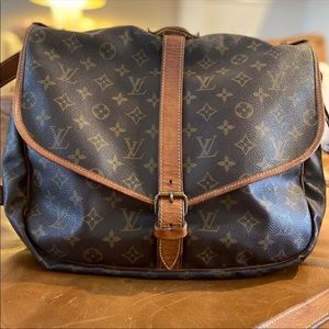 LOUIS VUITTON SAUMUR 35